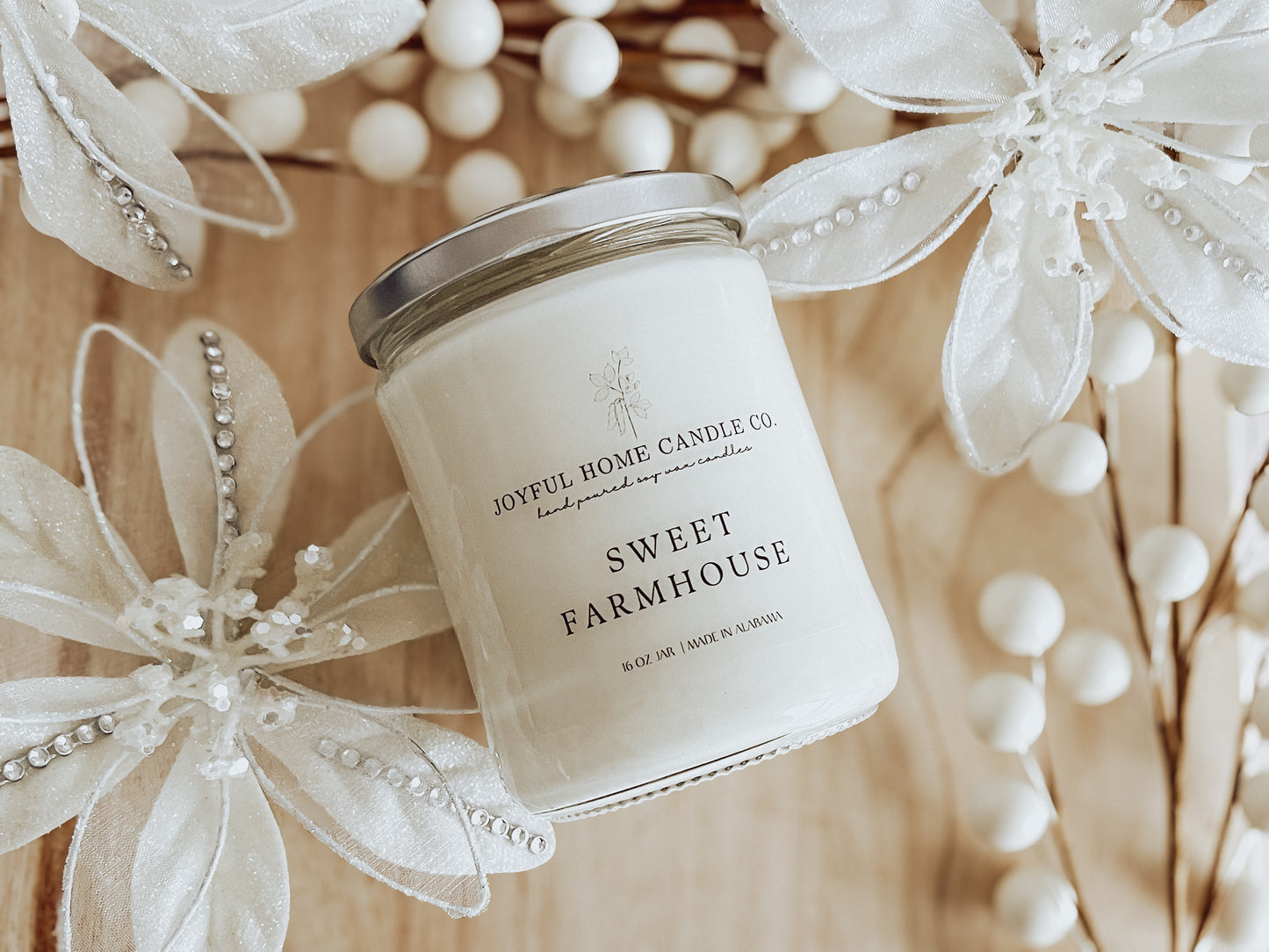Sweet Farmhouse 16 oz candle