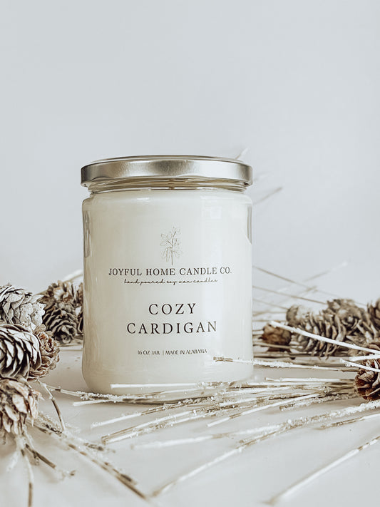 Cozy Cardigan 16 oz candle