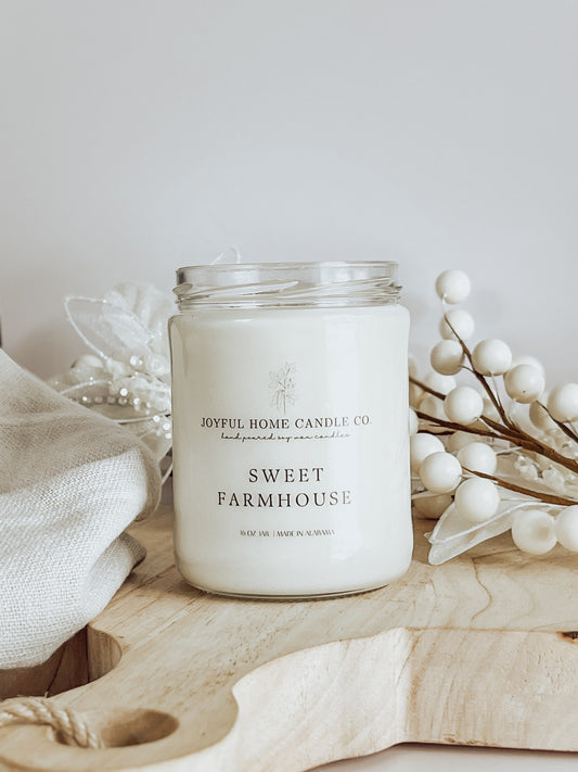 Sweet Farmhouse 16 oz candle