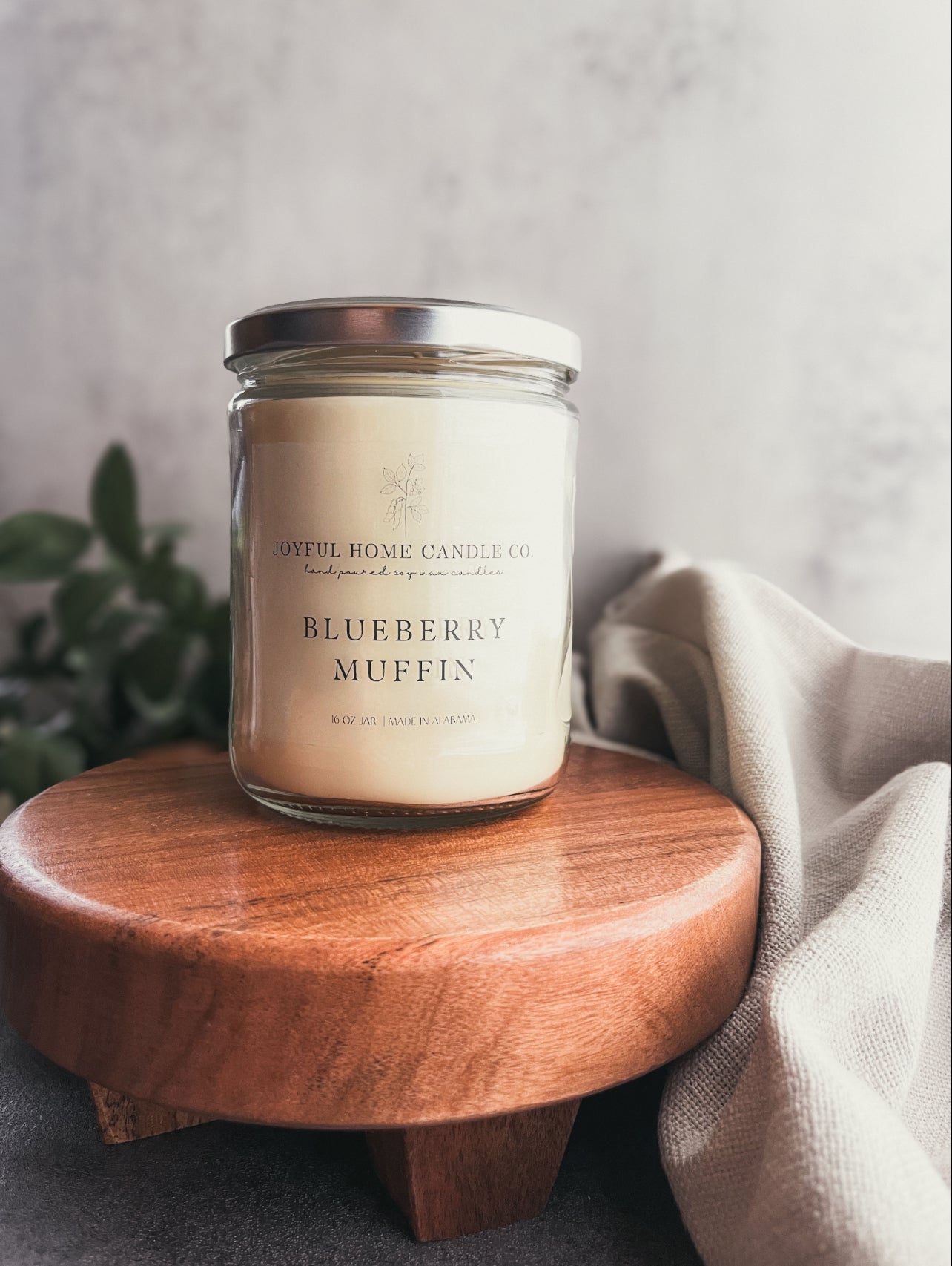 Blueberry Muffin 16 oz candle